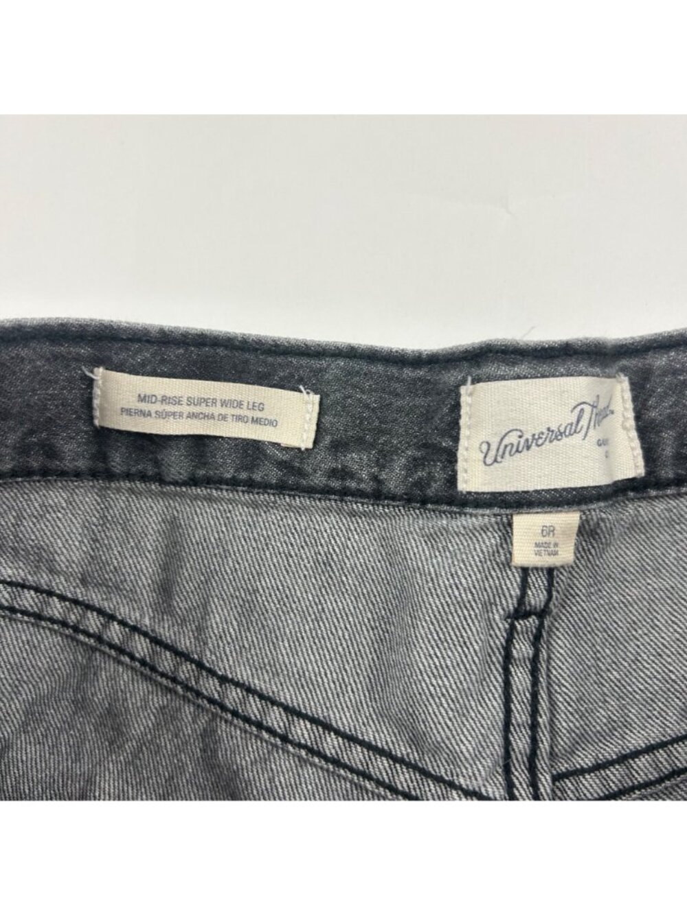 Universal Thread Washed Gray Distressed Denim Mid Rise Wide Leg Jeans 6R - Picture 4 of 7